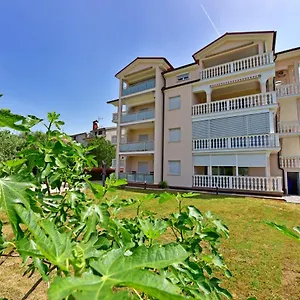 https://apartments-elin-sofia.in-istria.net